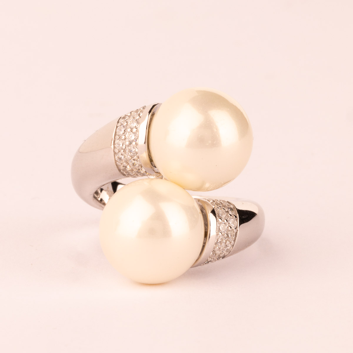 Anello contrariè perle conchiglia