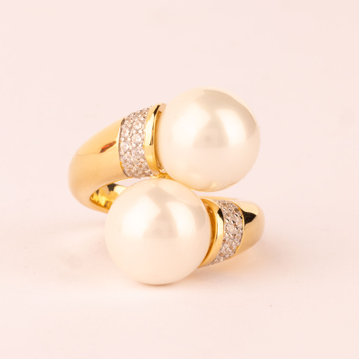 Anello contrariè perle conchiglia