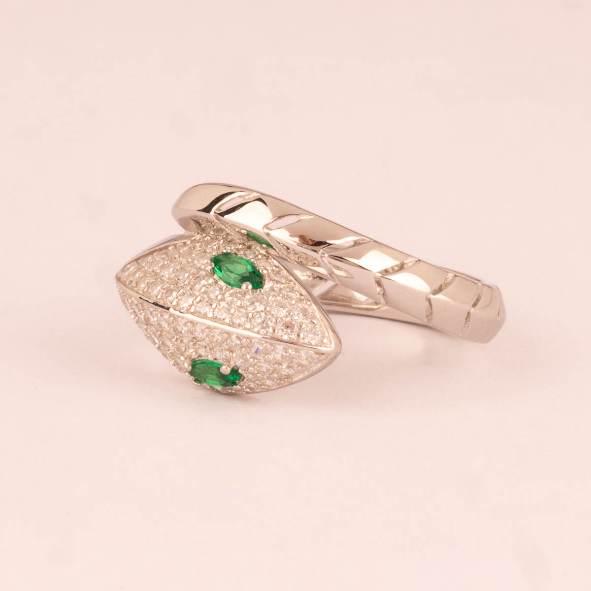 Anello serpente zirconi bianchi