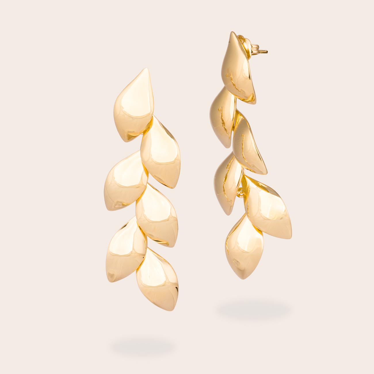 Orecchino pendente foglie