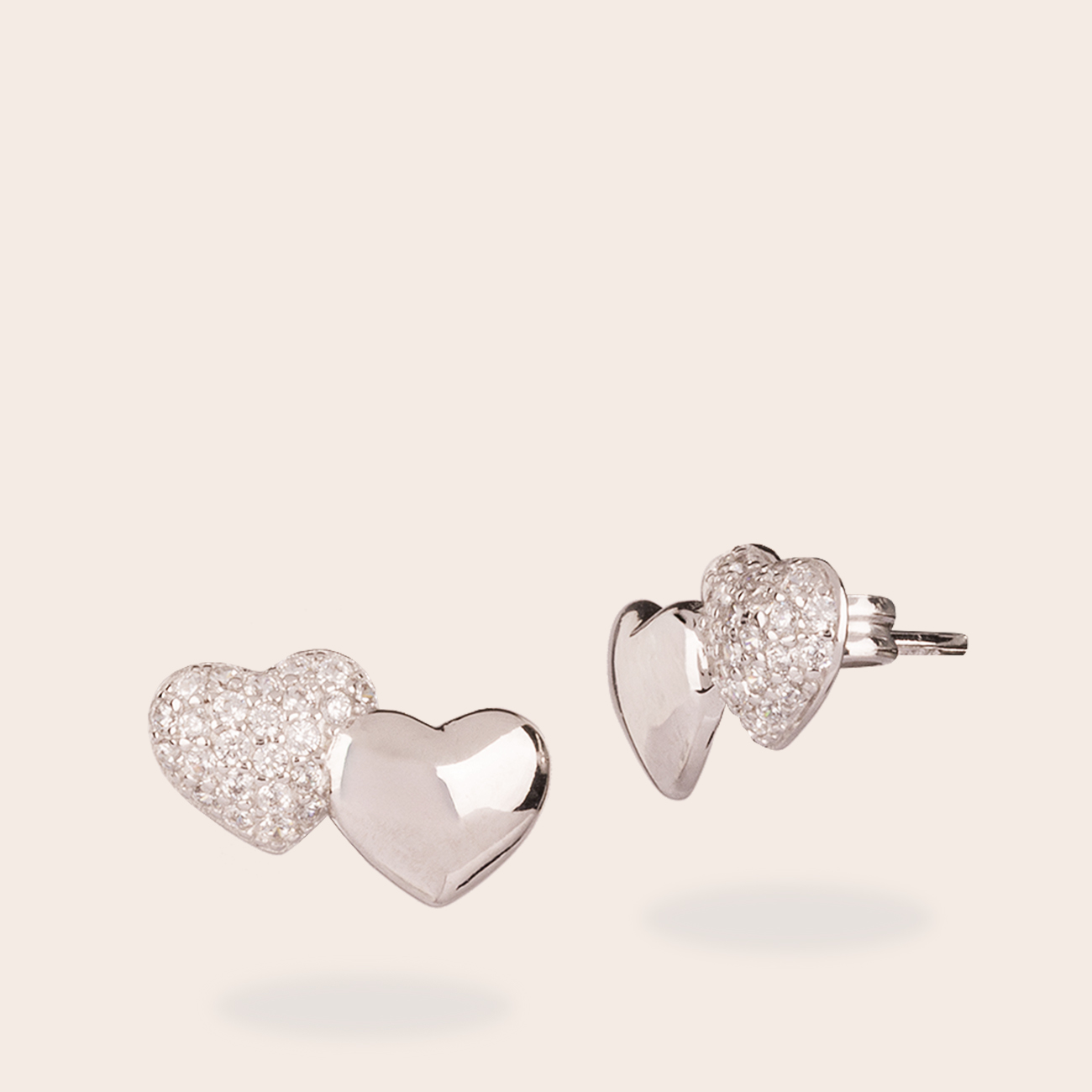 Orecchino lobo doppio mini cuore pave'