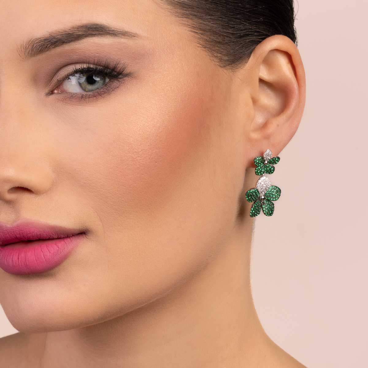 Orecchino doppio fiore pave'