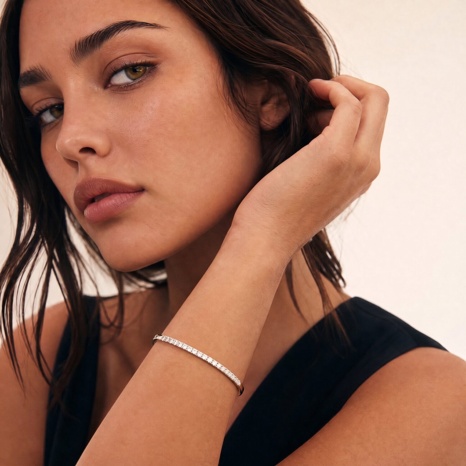 Bracciale bangle zirconi tondi